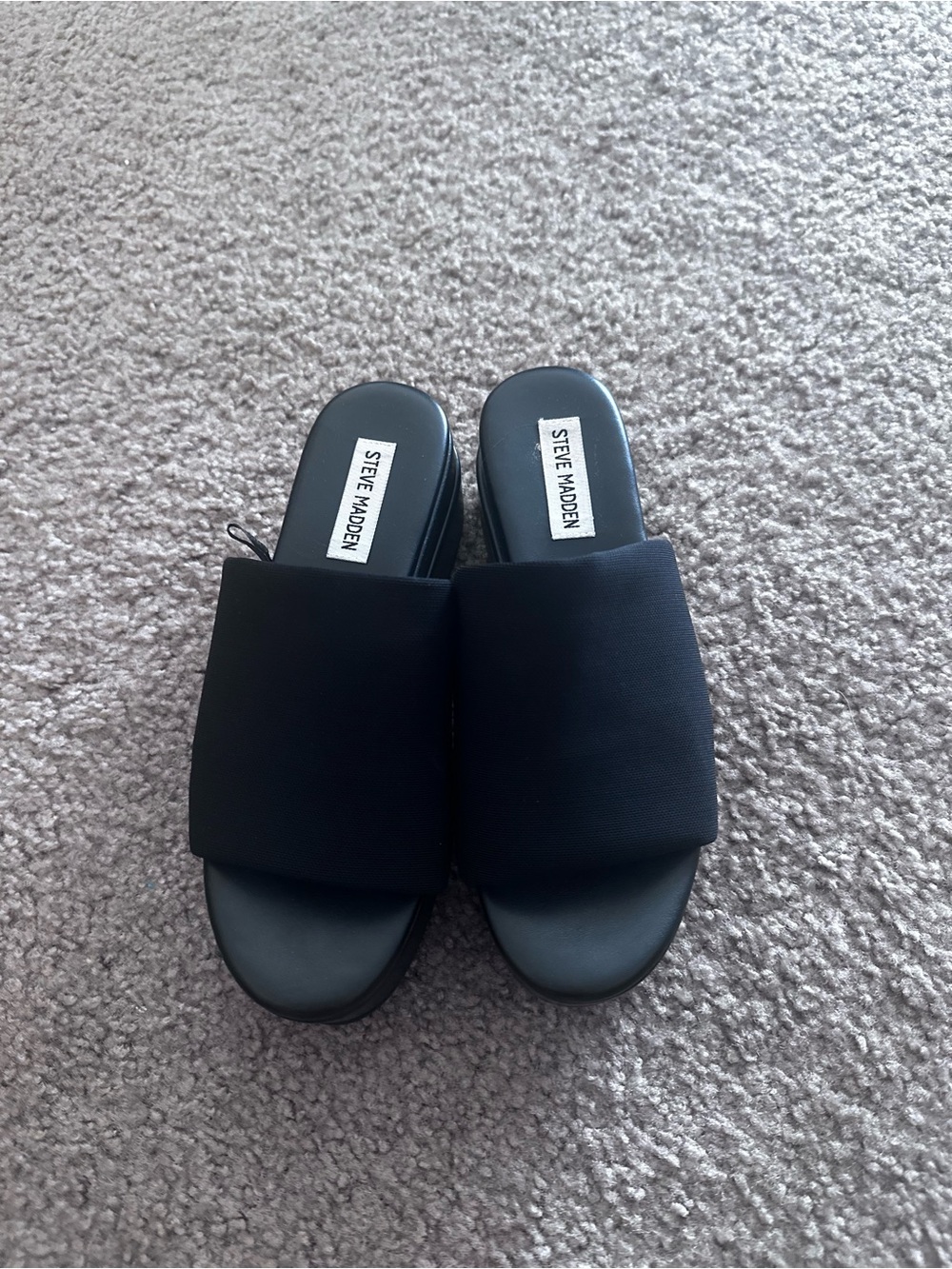 Steve Madden Black Wide Band Slide Sandals